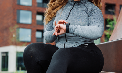 Die Elemente meistern: Wie das Wetter Ihre Trainingsroutine beeinflusst und wie Sie es bekämpfen können